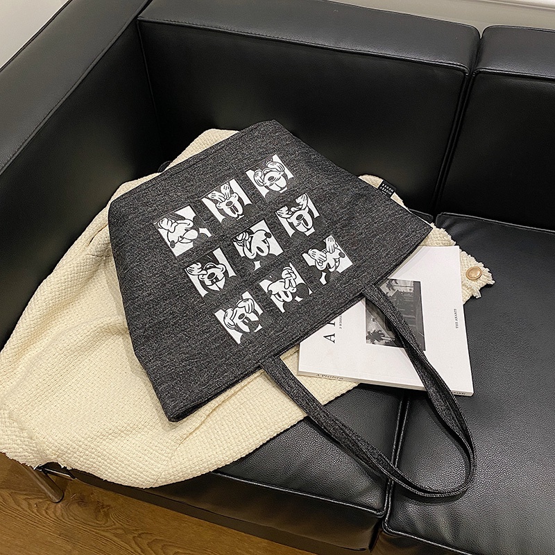 Túi Tote Vải Canvas Màu Đen Cỡ Lớn In Hình Chuột Mickey Dễ Thương Cho Nữ