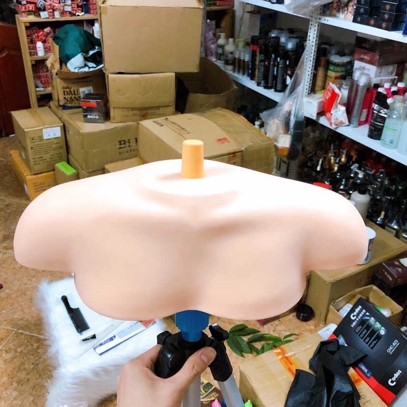 Vai canh , vai manacan học cắt tóc