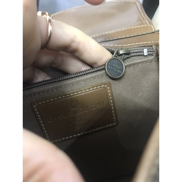 Túi đeo chéo Charles Jourdan Pháp - used bags