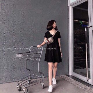 Váy cổ tim