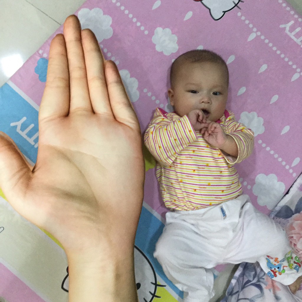 Gối 3D Bàn tay