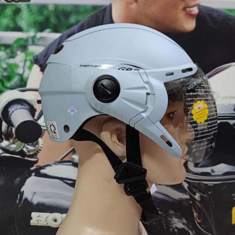Mũ bảo hiểm nửa đầu có kính GRS A102K có tem bảo hành