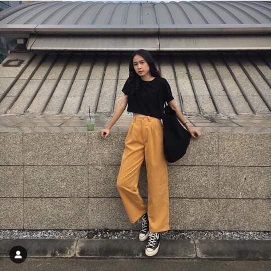 Áo Thun Nữ Croptop Trắng Đen cổ tròn (Sỉ từ 5sp bất kỳ) - 711