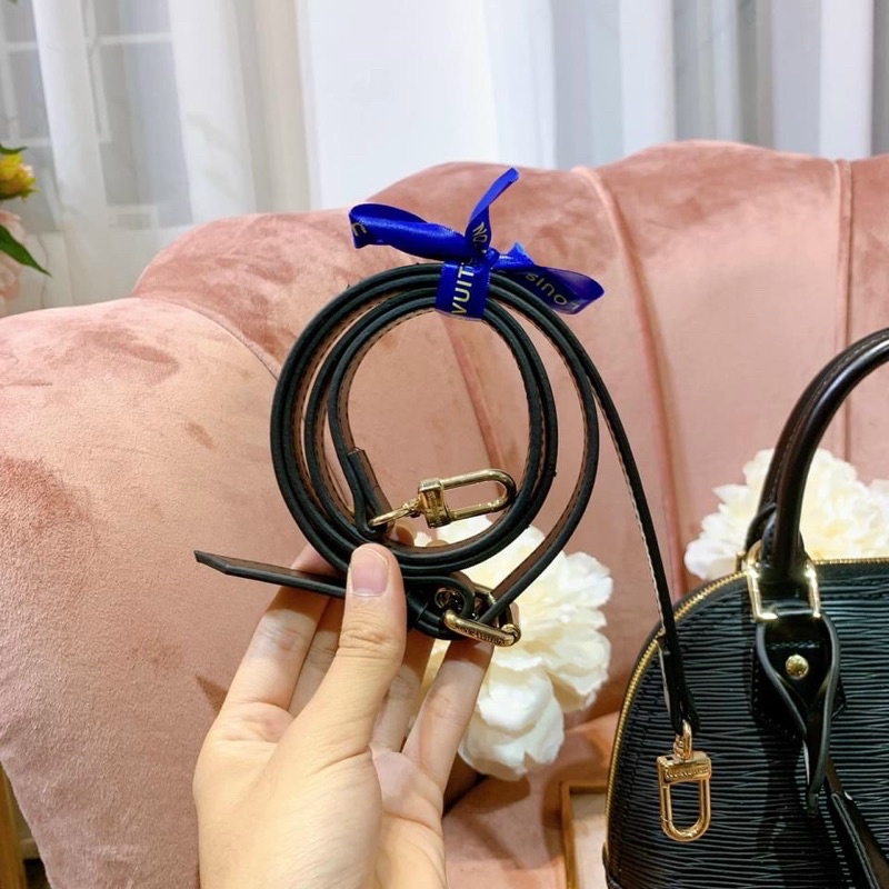 Túi quai xách dáng hến da tăm