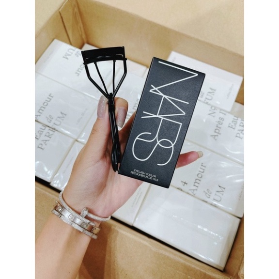 Bấm  Mi Nars