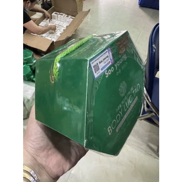 KEM BODY LỤC TẢO  TRẮNG DA