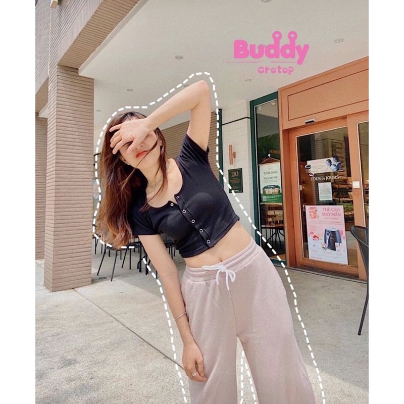 Croptop Tay Ngắn Nút Bấm Ngực [ảnh thật