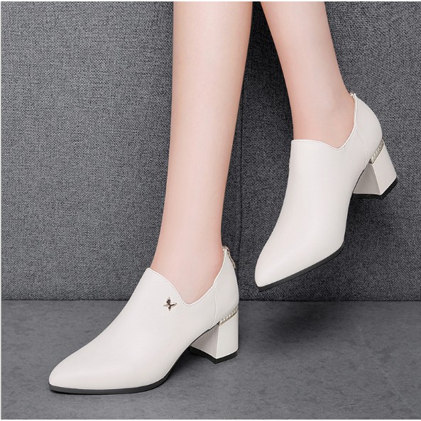 Giày Boot cổ ngắn Hàn Quốc - màu trắng