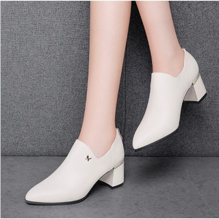 Giày Boot cổ ngắn Hàn Quốc - màu trắng