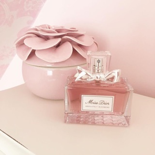 Nước hoa Miss Dior Absolutely Blooming chai 10ml