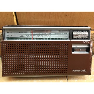 Đài radio pin đại am/sw chuẩn panasonic r-218d
