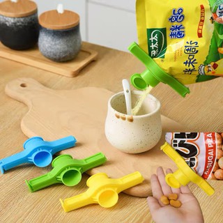 Kẹp Miệng Túi Có Nắp (SP001402 )