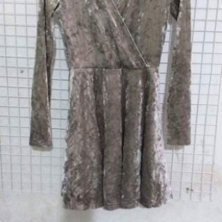 Đầm tuyển com bo 2c /150k