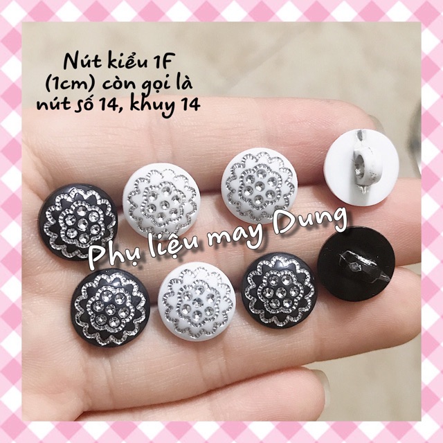 Nút khắc hoa size 1cm