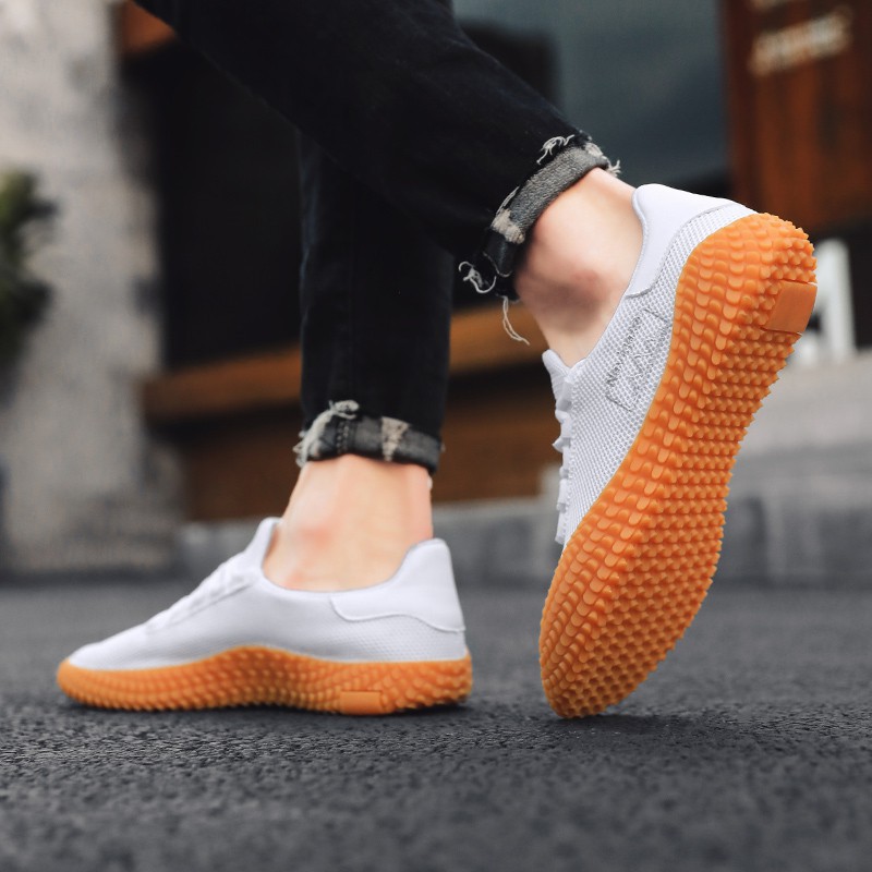 Mùa xuân mới Màu sắc hỗn hợp Thiết kế Đàn ông mềm Sneaker Giày cao su trẻ trung