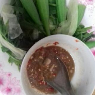 500g mắm cá nục chấm rau luộc