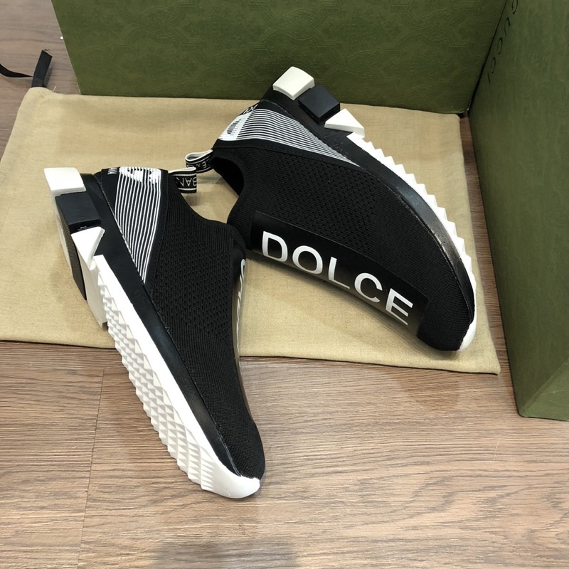 Giày Slipon Dolce Nam Nổi Chữ Đế Phân Khúc