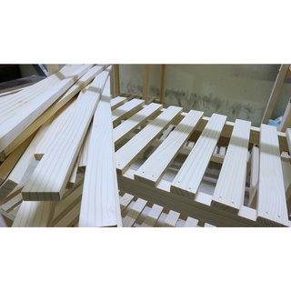 Thanh gỗ thông nan gỗ thông nhập khẩu đã được làm mịn