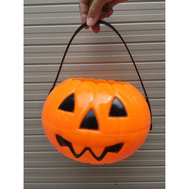 Giỏ bí ngô nhựa, có đèn và không đèn. Halloween