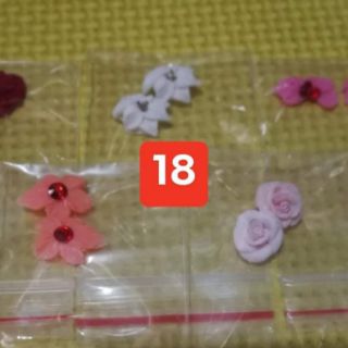 Hoa bột trang trí móng