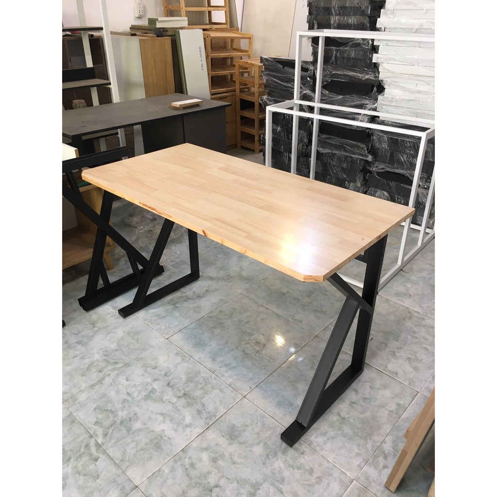 Bàn Làm Việc Chân Sắt - Mặt Gỗ Caosu | BigBuy360 - bigbuy360.vn