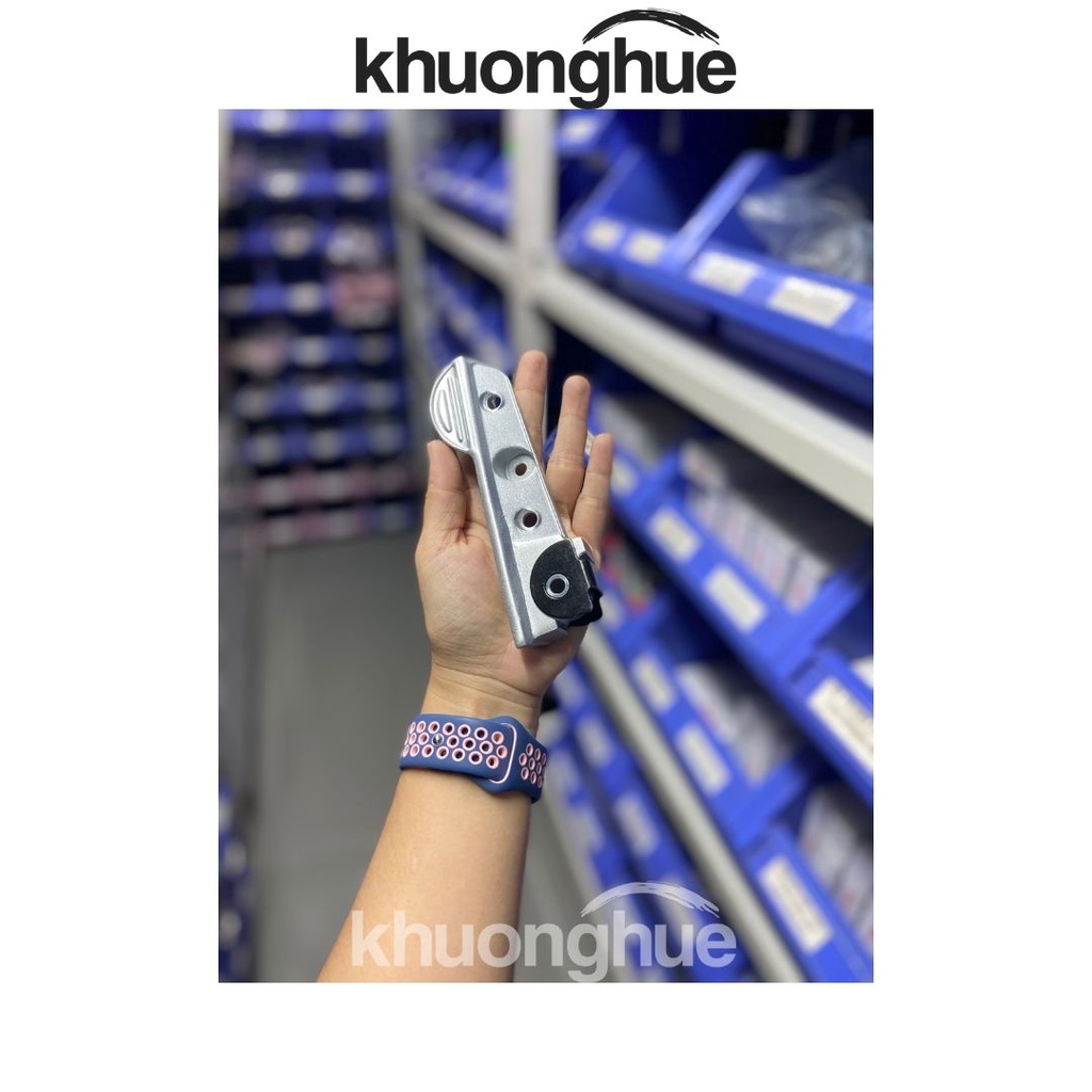 Gác Chân Sau Bên Phải Xe Attila Fi Chính Hãng SYM