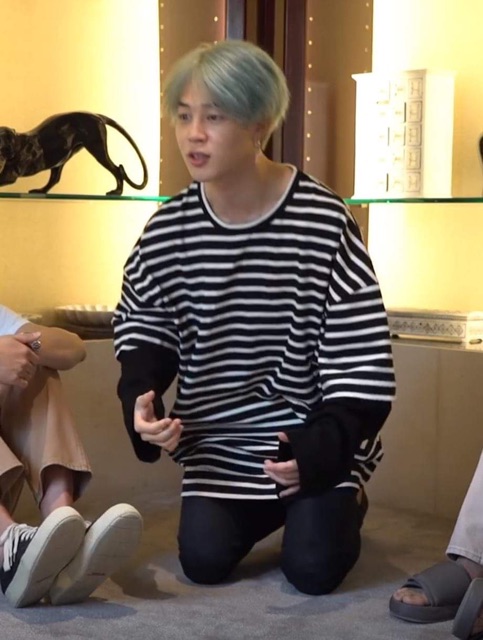 ÁO THUN KẺ NGANG ARCHIVE BTS JIMIN