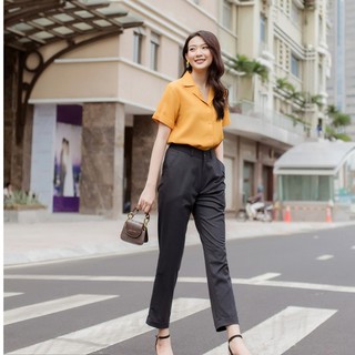 Áo Kiểu Nữ Cổ Đanton, Sơ Mi Công Sở Tay Ngắn Màu Vàng Chất Đũi Mềm Mát, Hàng Thiết Kế Form Dáng Đẹp, Số Đo Chuẩn.