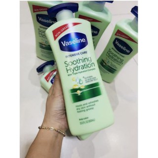 Sữa Dưỡng Thể Vaseline Intensive Care Soothing Hydration Aloe Vera 600ml