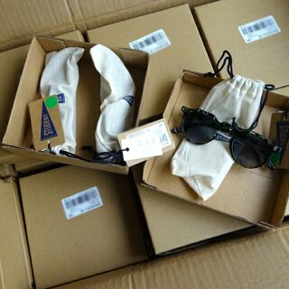 Set kính thời trang sành điệu cho bé trai và bé gái