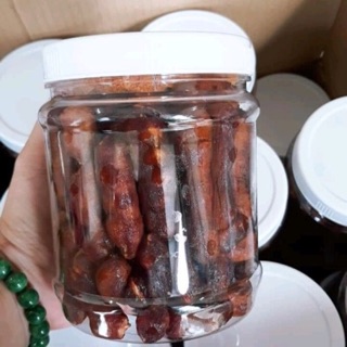 Me lào chấm muối