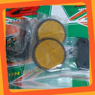 Cặp mắt mèo phản quang