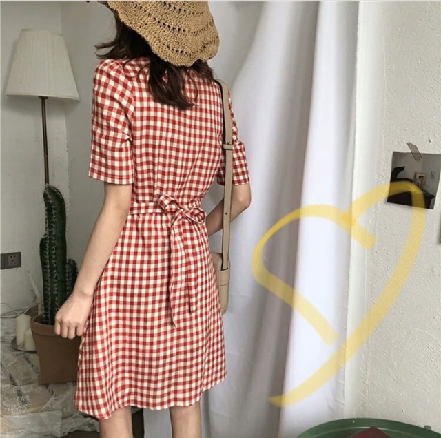 ❤️ Đầm caro cột eo cổ V đính hàng nút ❤️ | BigBuy360 - bigbuy360.vn