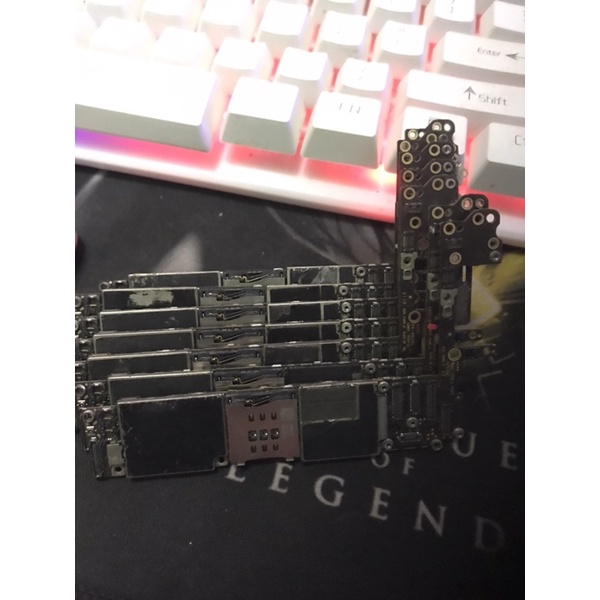 Main icloud 6g chế độ helo ae về lấy ic hay bypas ạ