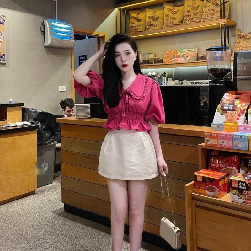 Áo croptop cổ sơ mi chun eo | BigBuy360 - bigbuy360.vn