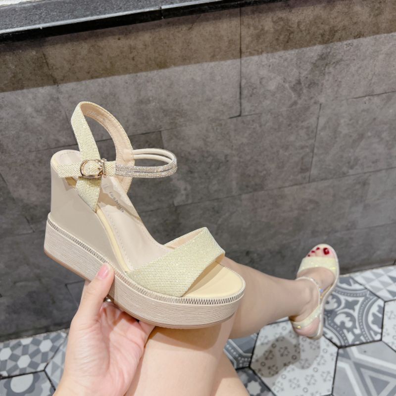 Sandanl suồng cao cấp.