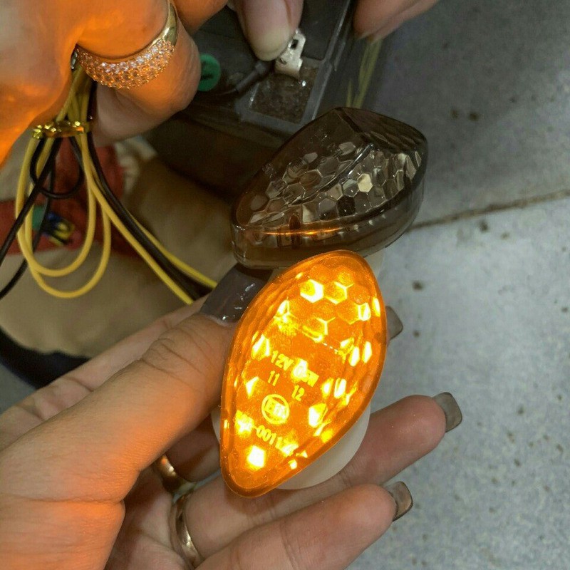 Xi nhan sau xe máy Vario, xi nhan sườn xe winner X kiểu con bọ ngộ nghĩnh