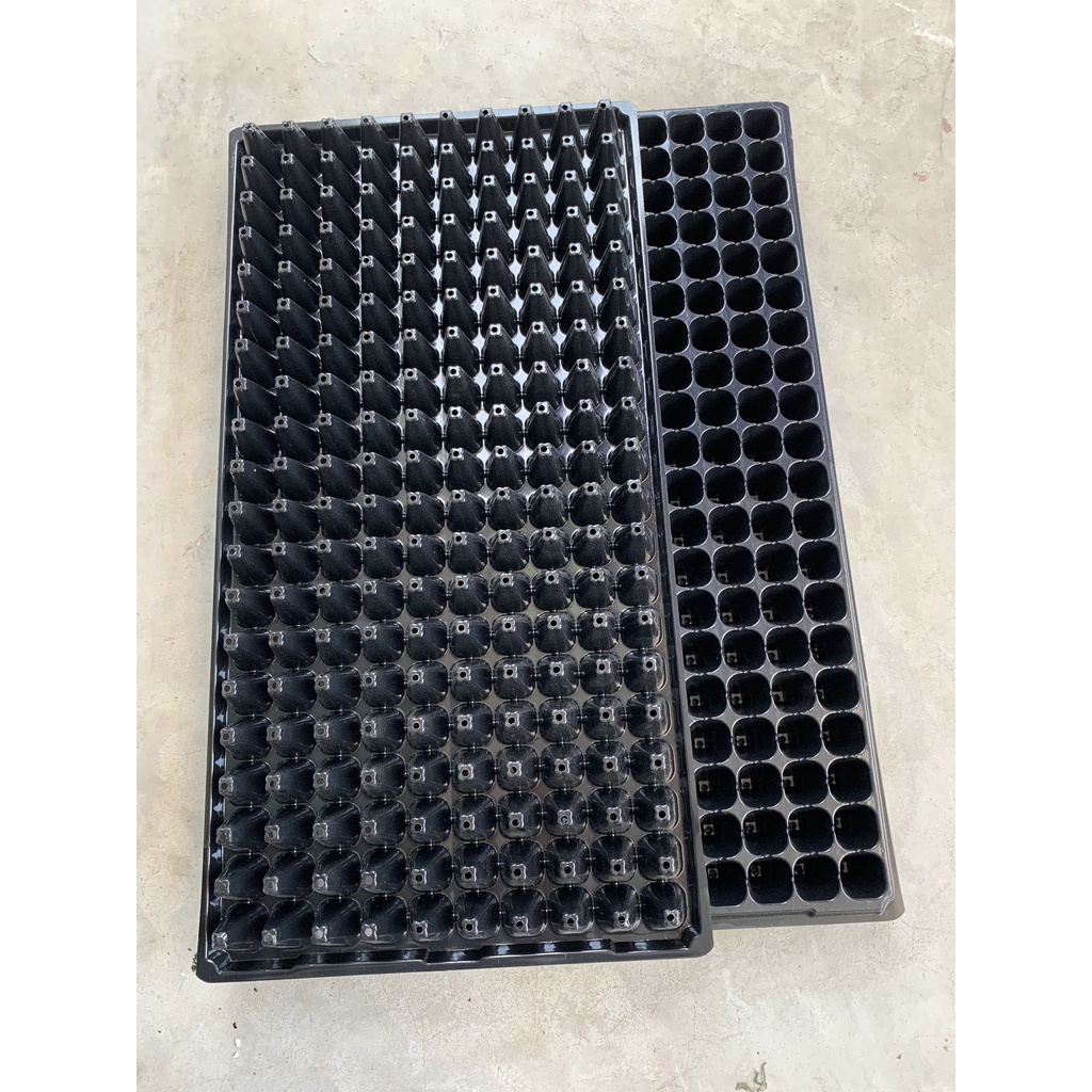 10 KHAY ƯƠM 200 LỖ NÔNG ( BẠT CHỐNG CỎ, LƯỚI CHỐNG NẮNG, DỊCH TRUYỀN CHO CÂY...)