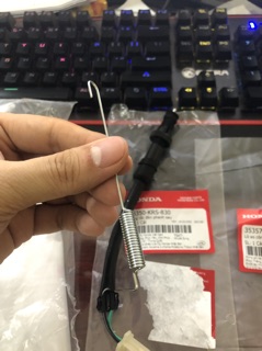 Công tắc đèn phanh sau dream , wave alpha