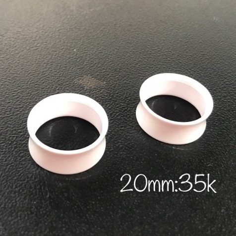 KHUYÊN NONG TAI NHỰA VÀNH MỎNG 20MM