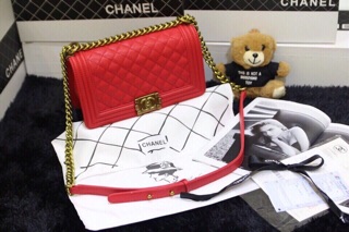 Túi xách Chanel Boy super sale