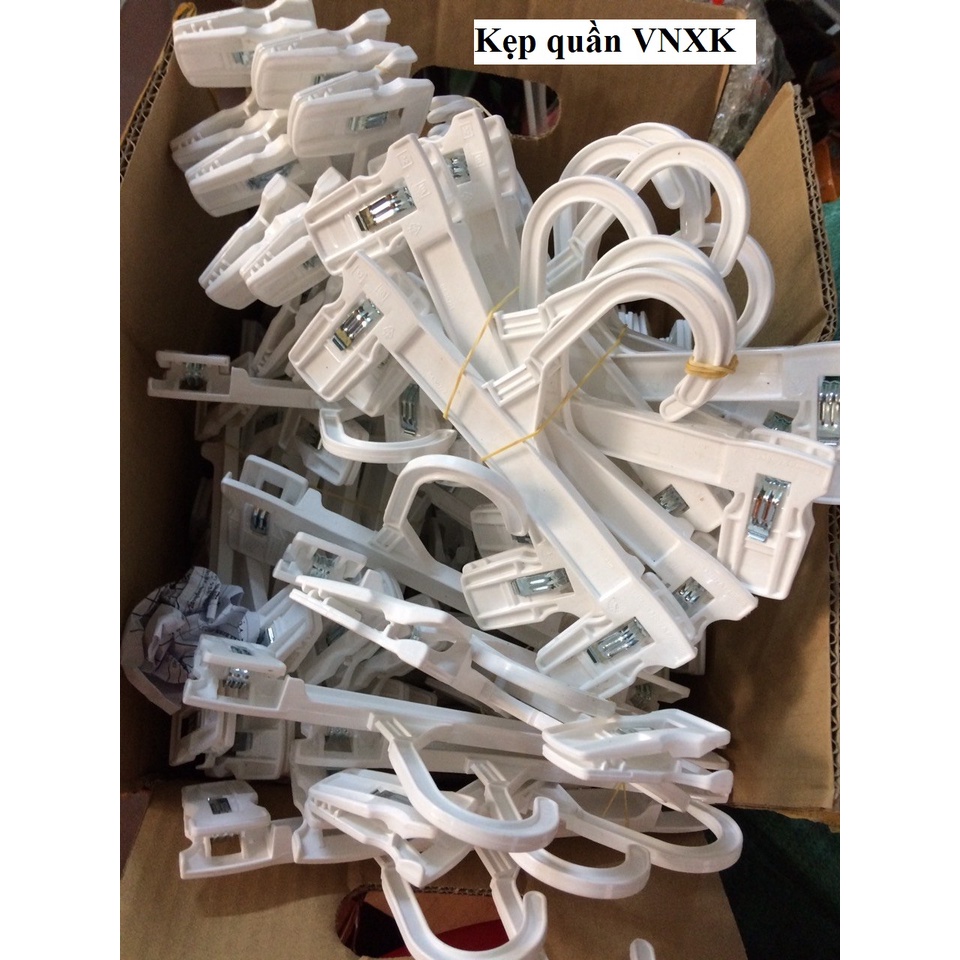 Kẹp treo quần trẻ em bằng nhựa