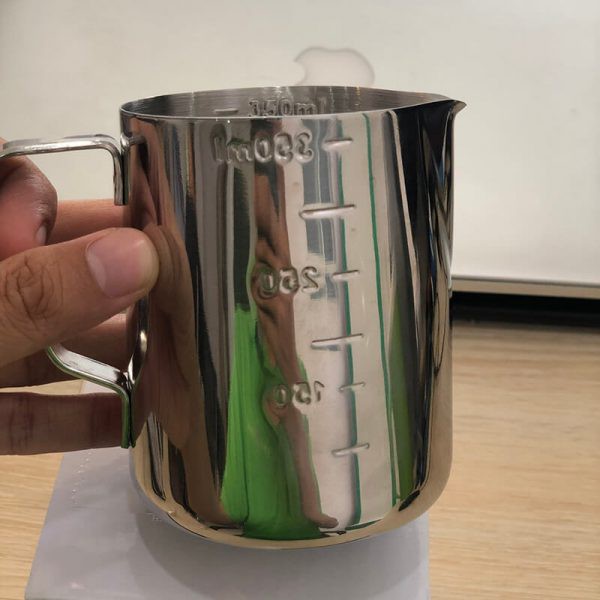Ca đánh sữa inox có chia vạch 350ml
