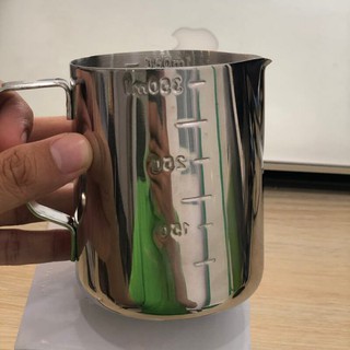 Ca đánh sữa inox có chia vạch 350ml