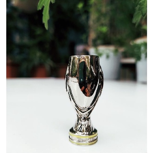 Mô hình cup bóng đá kim loại đặc