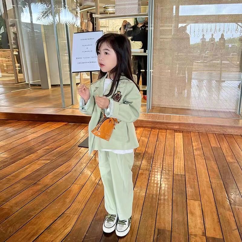 Bộ Đồ Thời Trang Mùa Thu 2022 Phong Cách Hàn Quốc Mới Cho Bé Gái