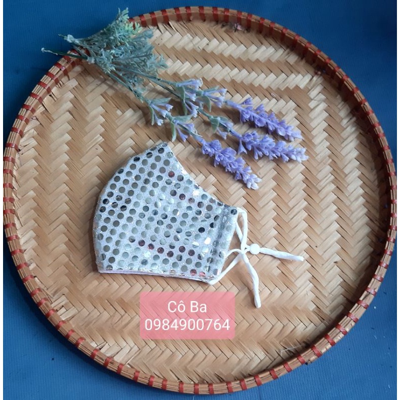 khẩu trang kim sa đi tiệc sang trọng độc lạ