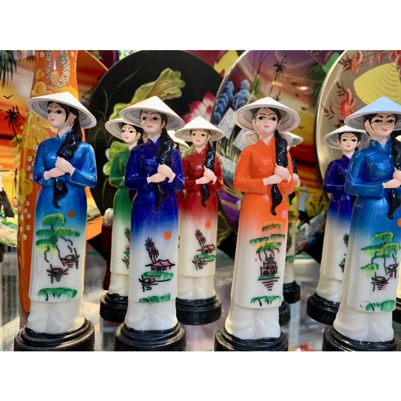 Hình tượng cô gái Việt Nam