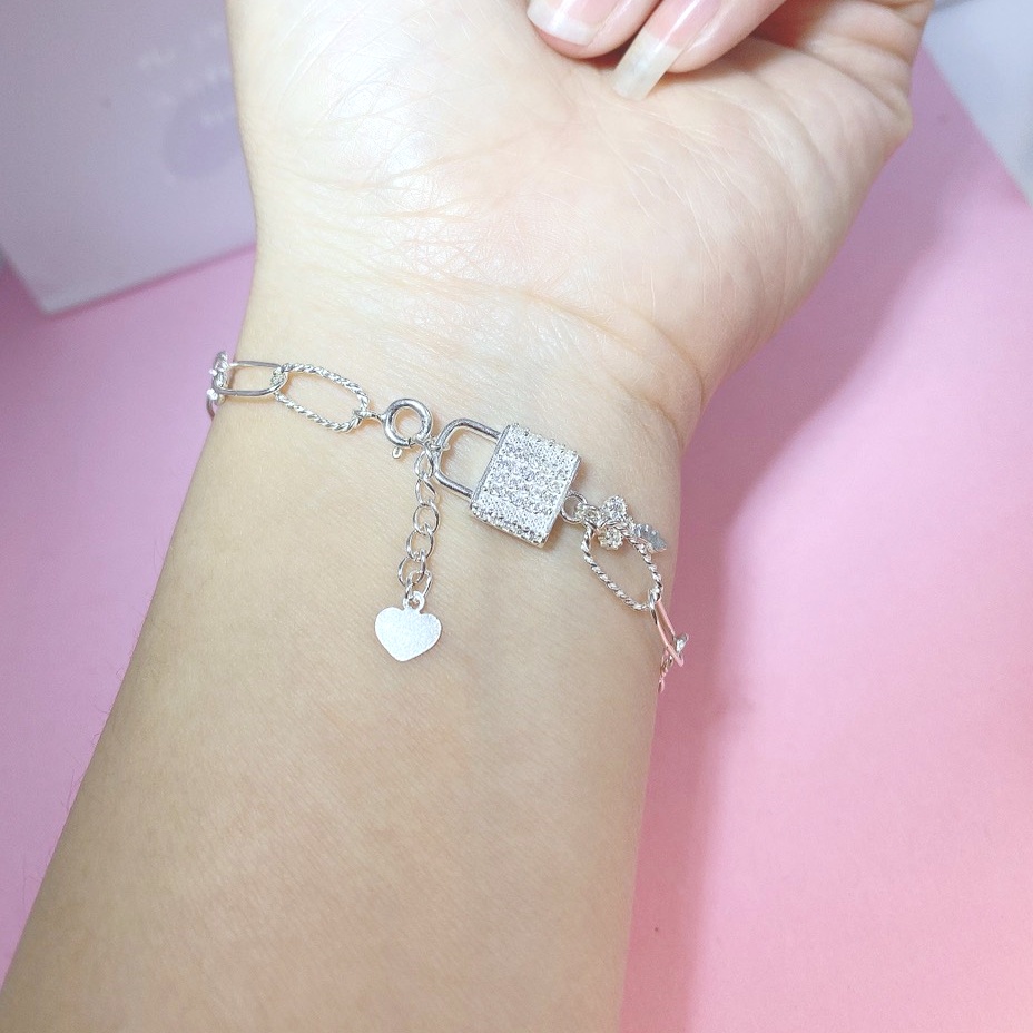 Vòng tay bạc nữ Evasilver hình khóa đính đá, Lắc tay chất liệu bạc ta sang trọng