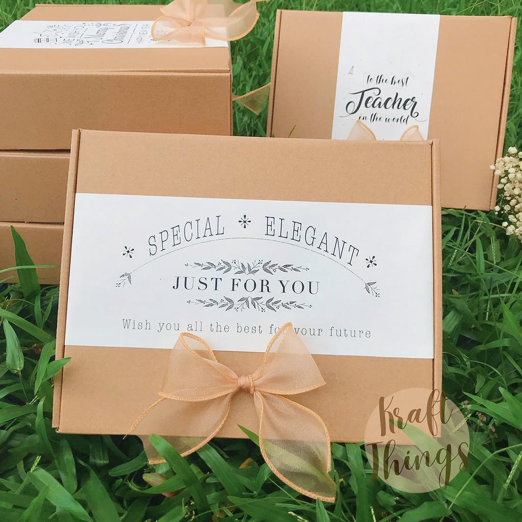 COMBO Hộp quà + túi + thiệp + rơm vintage nhiều chủ đề cỡ trung 25x20x8cm CB1 Kraft Things